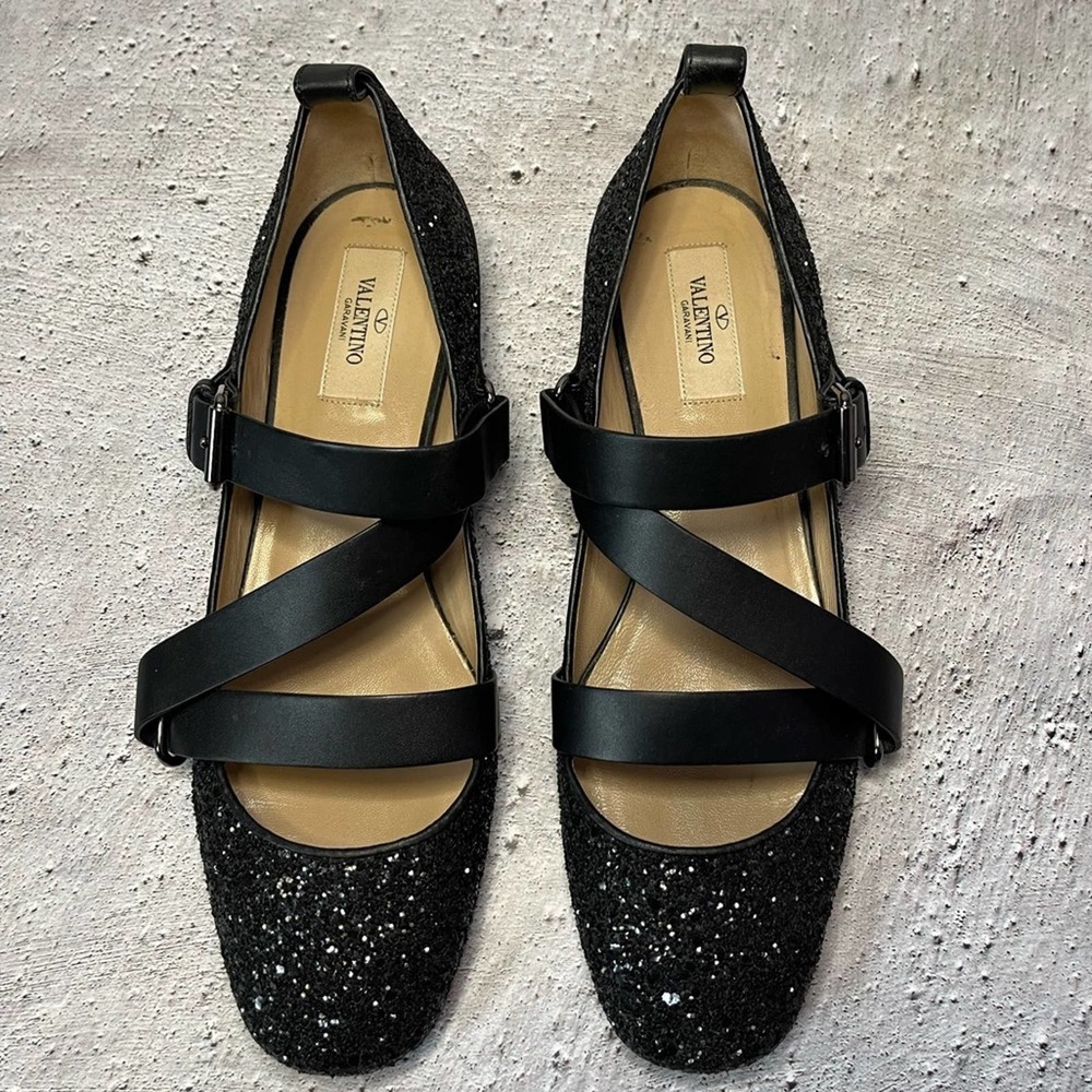 Valentino Garavani Rockstud Leather Wrap Glitter Mary Jane Flats (8.5)